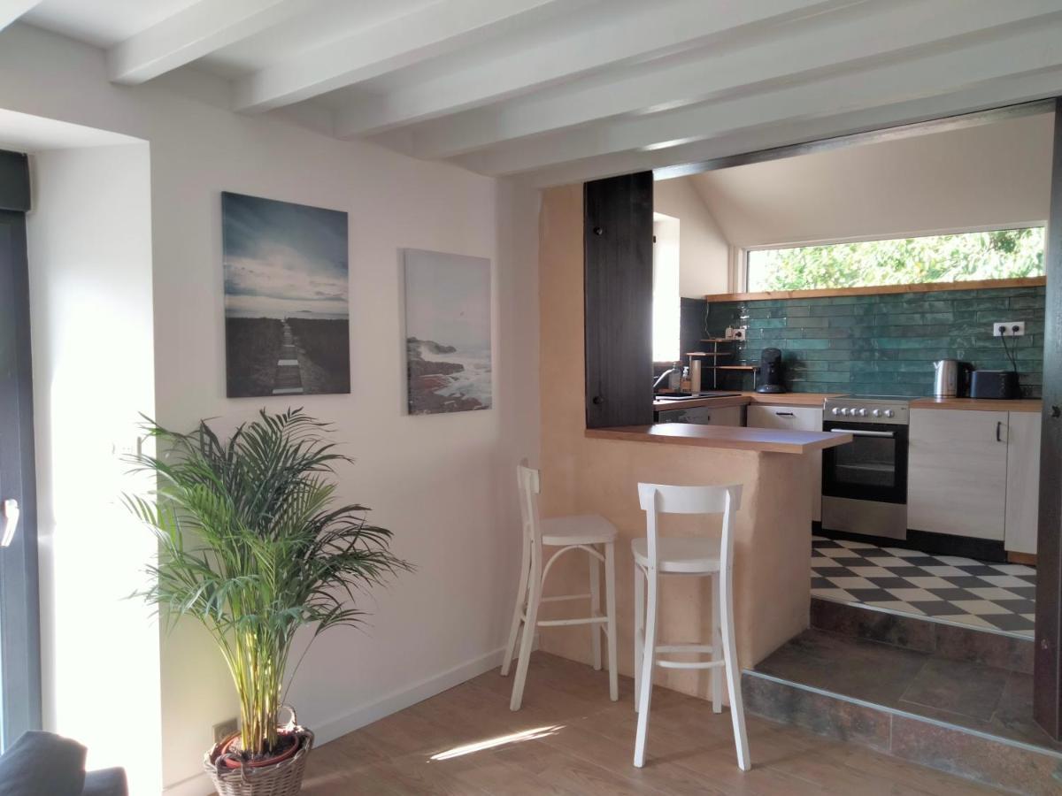Gite 3 Chambres En Bord De Rance La Ville-ès-Nonais Exterior foto